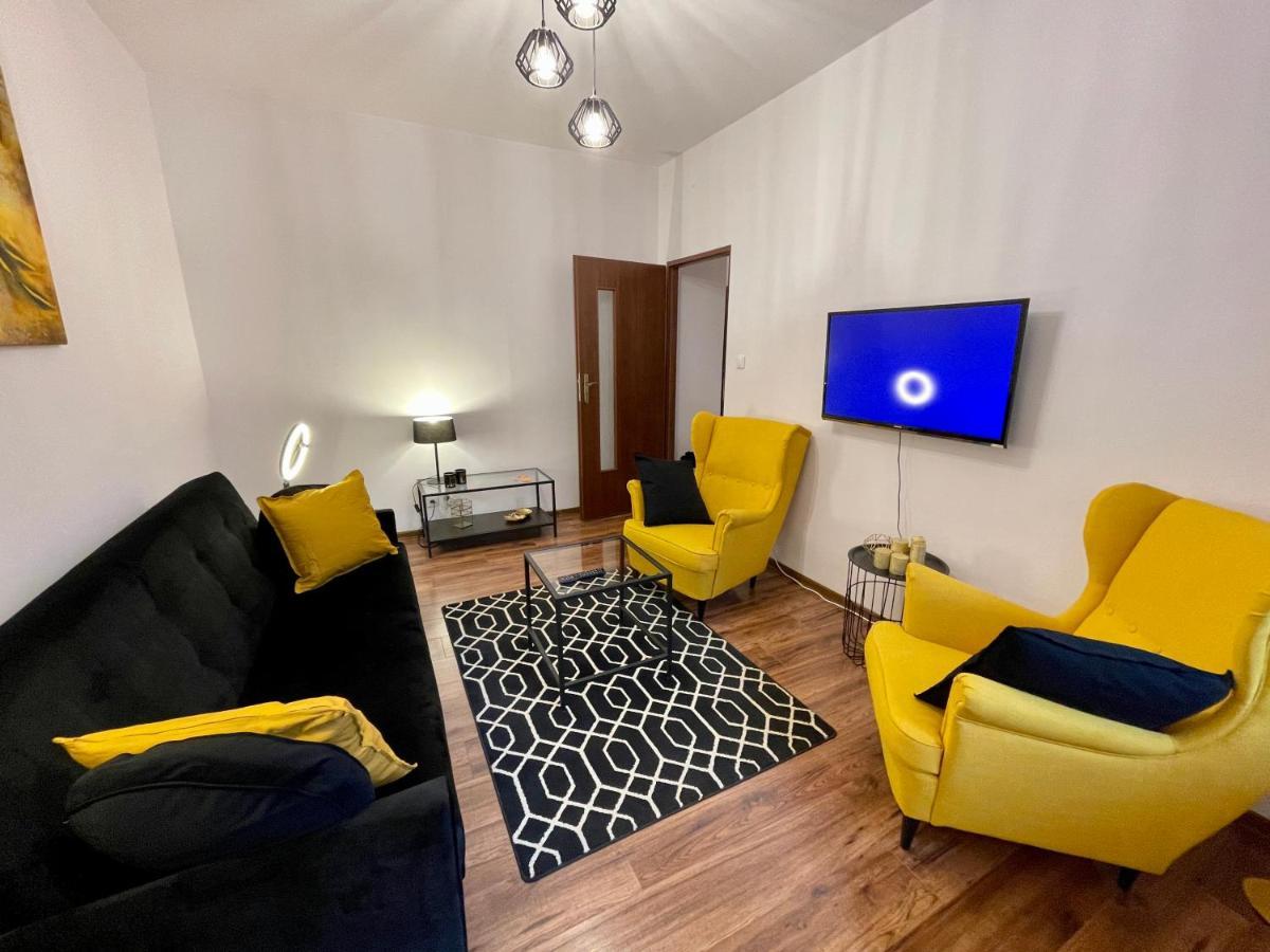 Diamond Metro Wifi 300 Mbs 70'Tv Netflix Hbo Appletv+ Lejlighed Warszawa Eksteriør billede