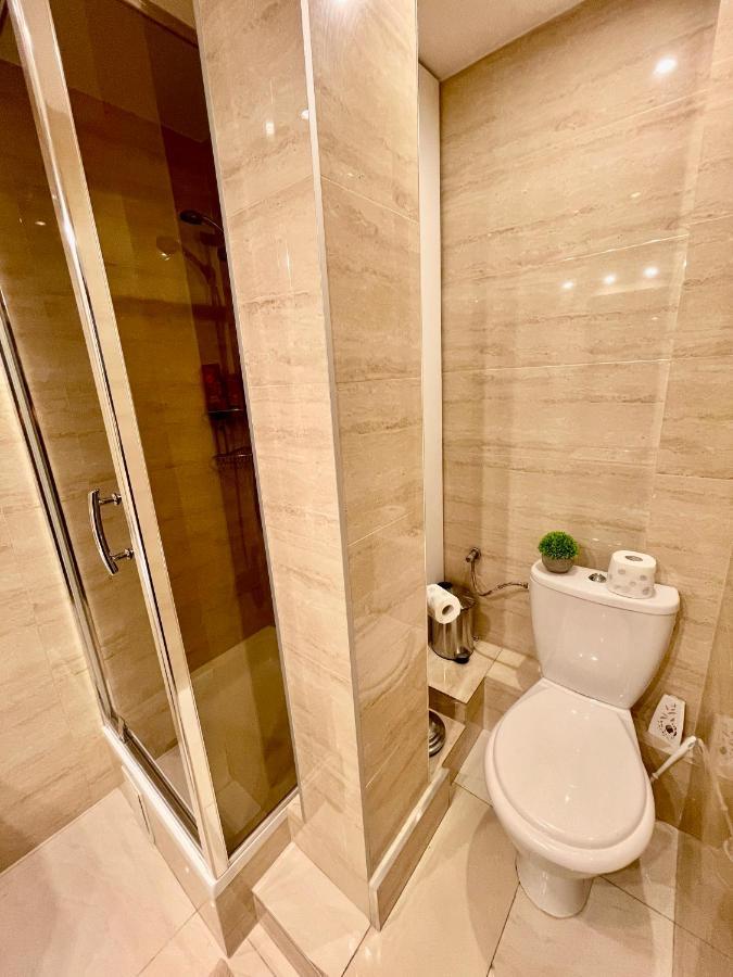 Diamond Metro Wifi 300 Mbs 70'Tv Netflix Hbo Appletv+ Lejlighed Warszawa Eksteriør billede