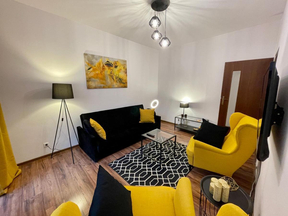 Diamond Metro Wifi 300 Mbs 70'Tv Netflix Hbo Appletv+ Lejlighed Warszawa Eksteriør billede