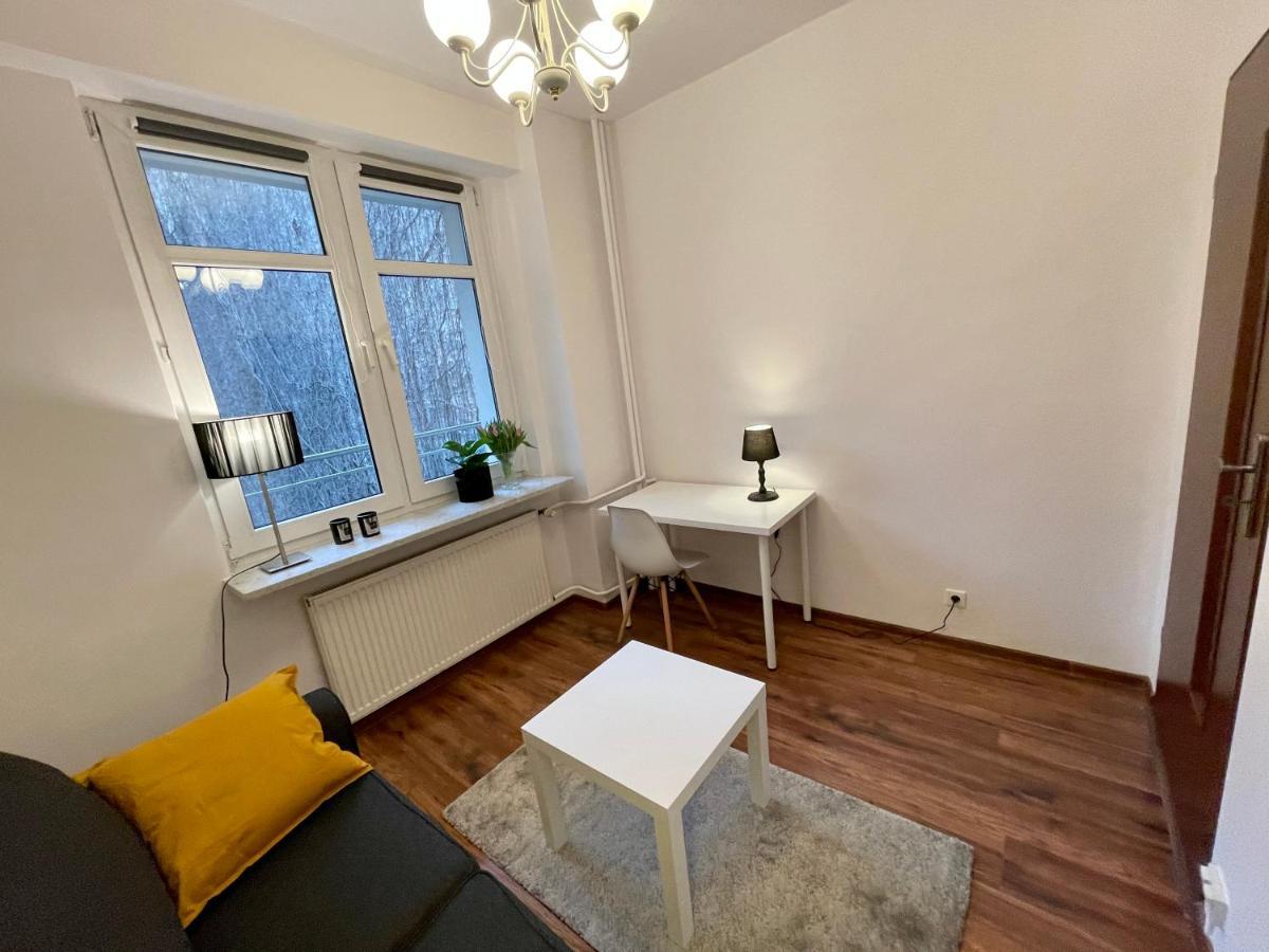Diamond Metro Wifi 300 Mbs 70'Tv Netflix Hbo Appletv+ Lejlighed Warszawa Eksteriør billede